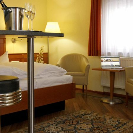 Gaestehaus Kral Erlangen Luaran gambar